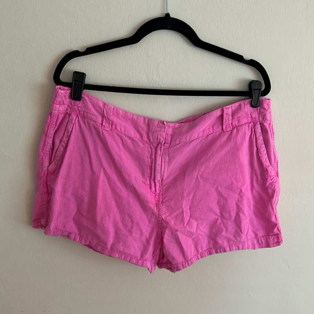 Vineyard Vines shorts